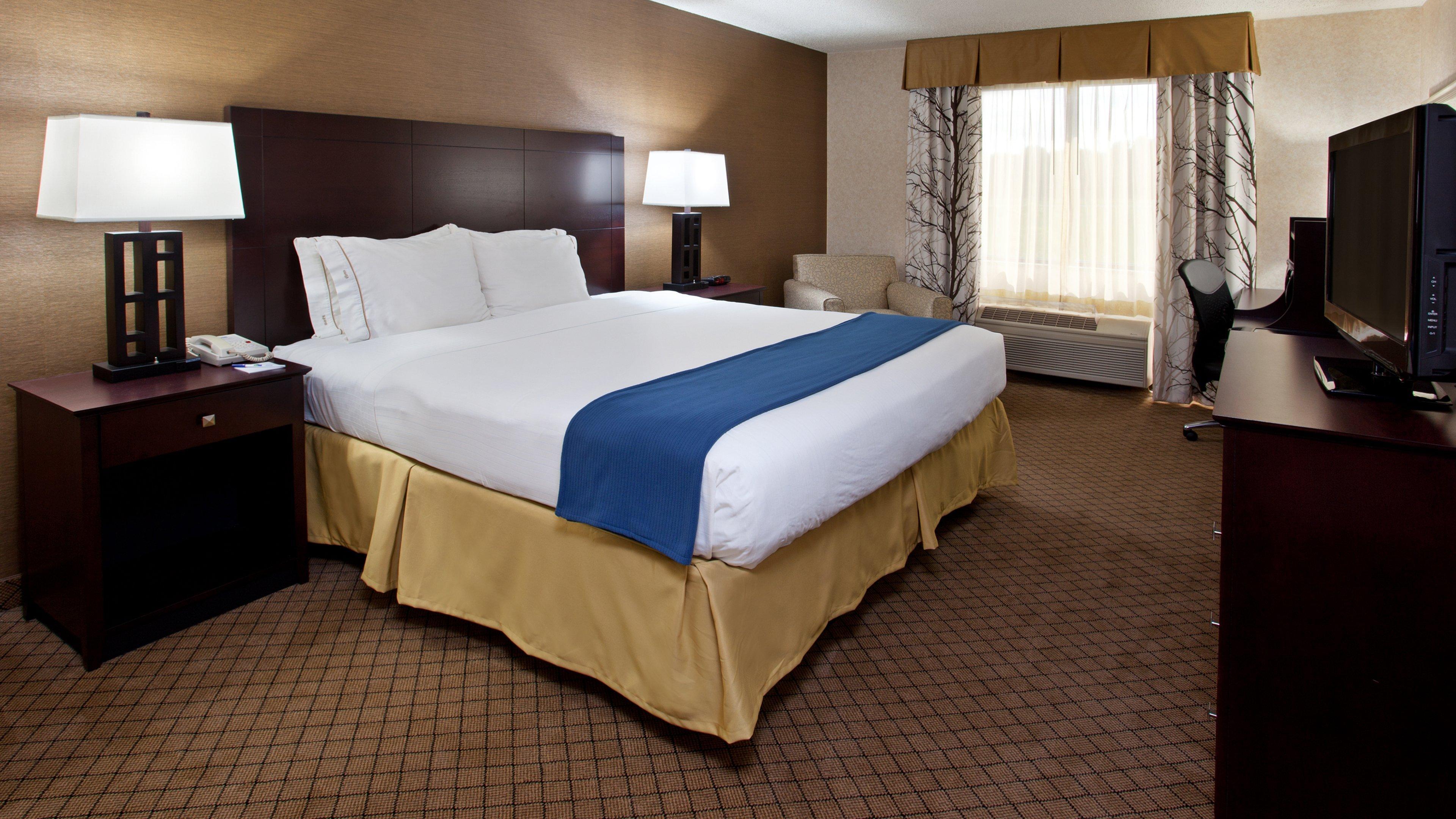 Holiday Inn Express & Suites Wadsworth By Ihg Exterior foto