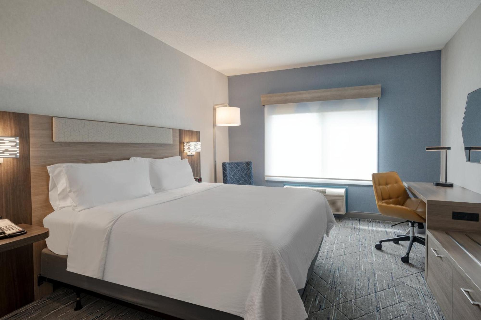 Holiday Inn Express & Suites Wadsworth By Ihg Exterior foto